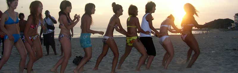 夕日に向かって明日への希望